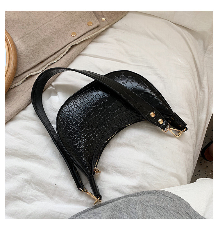 New Korean Single Shoulder Crocodile Pattern Portable Underarm Bag Wholesale display picture 4