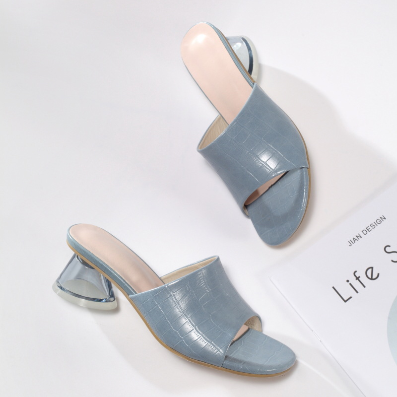 Crystal-heeled sandals Clear and stone-patterned square midheel slippers_voghion.com