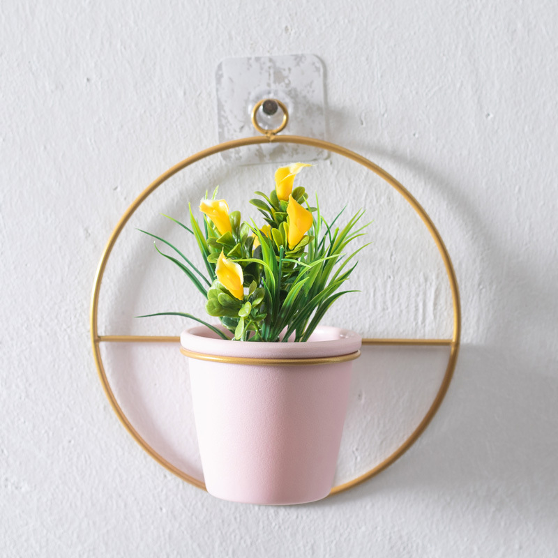 Decoración de la pared florero floral maceta de plástico soporte de la flor del hierro creativo colgante decoración arreglo floral decoración fabricante