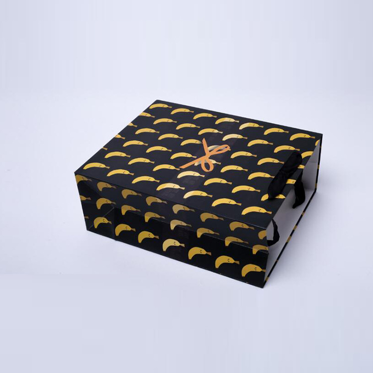 正方形纸质包装适用于首饰，礼品类包装，颜色尺寸款式可定制