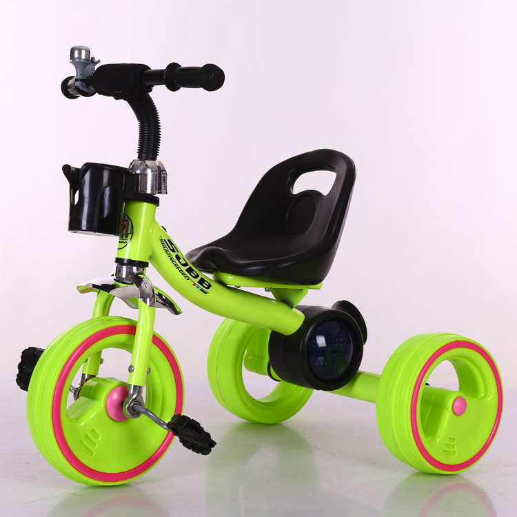 Los fabricantes suministran triciclo para niños pedal de tres ruedas música ligera Triciclo de juguete para bebé Scooter