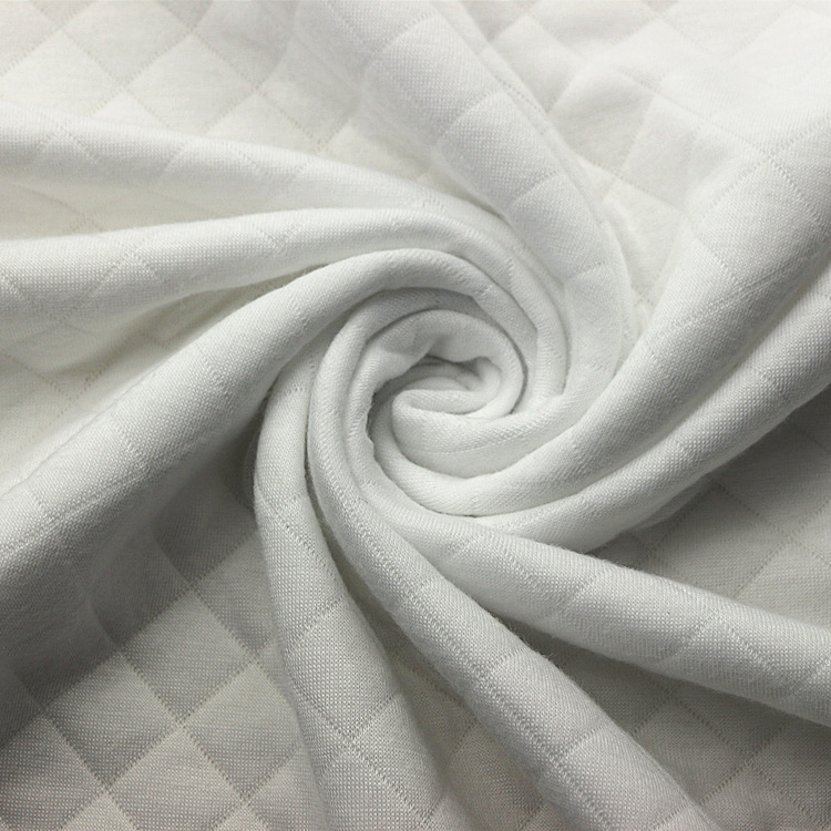 口罩服装女童装面料针织纬编双面透气菱形3D夹丝夹棉提花空气层布