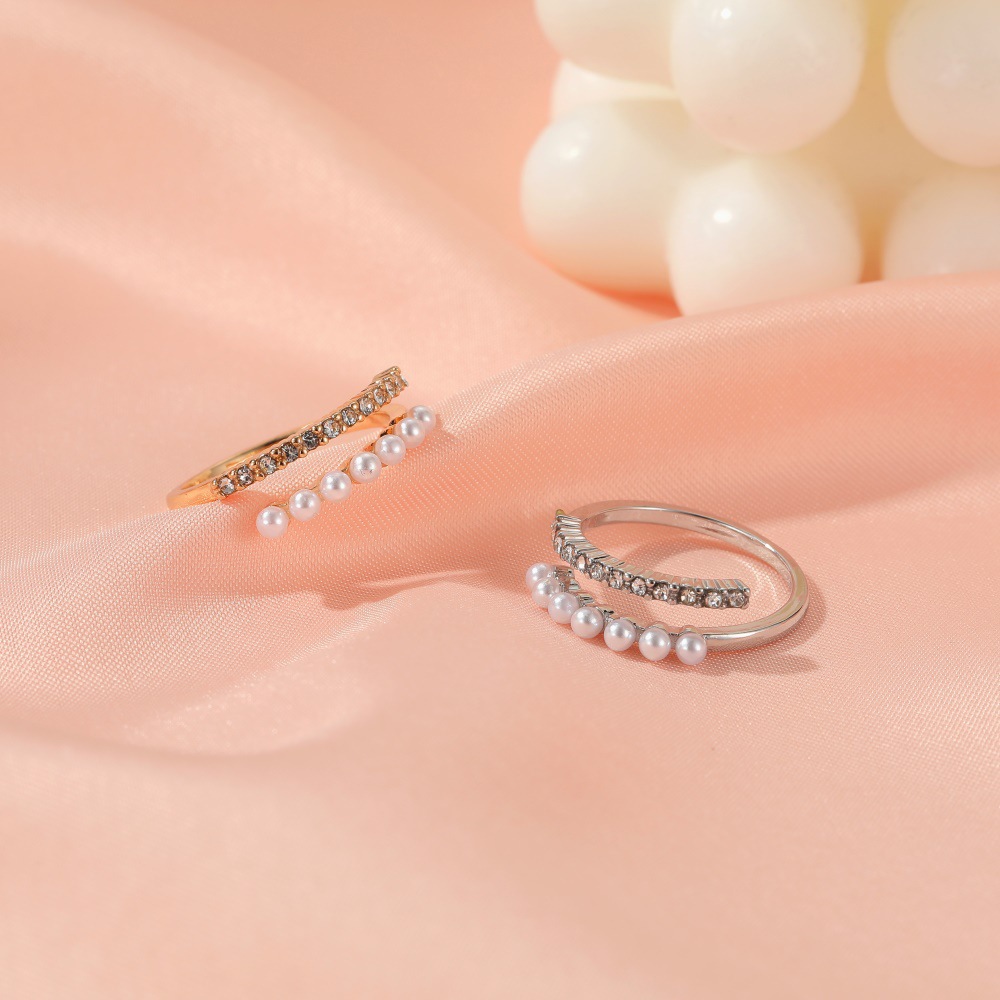 Baroque Pearl Ring Simple Literary Design Sense Opening Ring Wholesale Nihaojewelry display picture 2