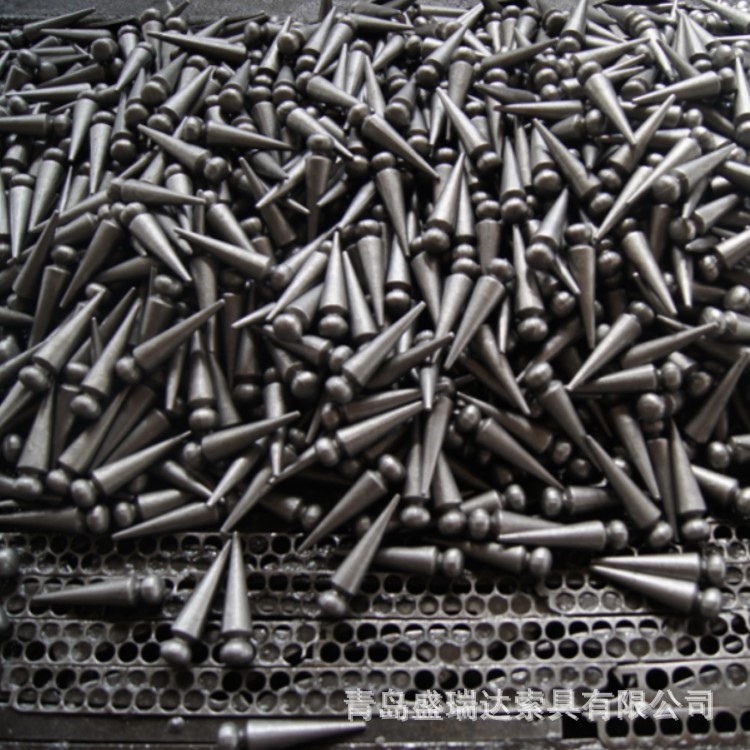 批发定制精美铁艺别墅花艺围墙枪头枪尖防锈矛头防盗利器熟铁实心