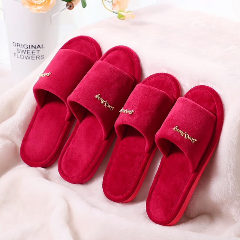 婚庆拖鞋家居时尚结婚用红色开口托鞋家居水晶绒拖鞋陪嫁情侣拖鞋