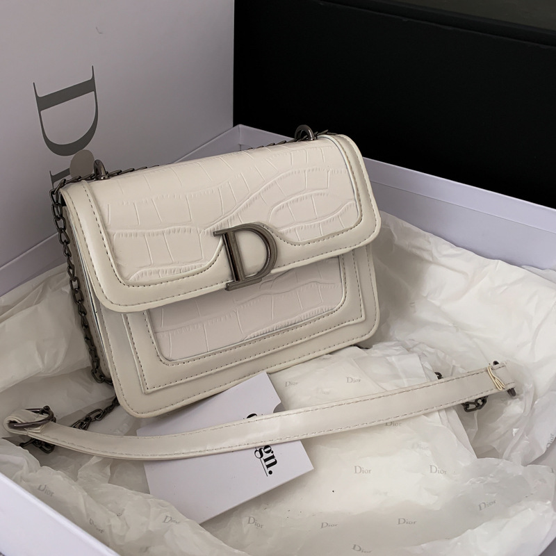 Factory wholesale 2020 new pattern All-match fashion Net Red Small square package French chain One shoulder Messenger Bag