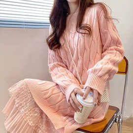 2021秋冬孕妇蕾丝拼接喂奶外出衣服韩版麻花毛衣外穿百搭打底裙子