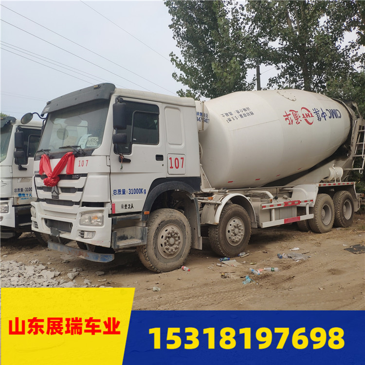 Бетоносмеситель Sinotruk HOWO (6x4), 20-22 м³