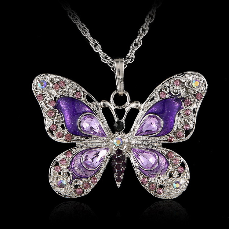 Lujoso Mariposa Aleación Enchapado Embutido Diamantes De Imitación Mujeres Collar Colgante display picture 5