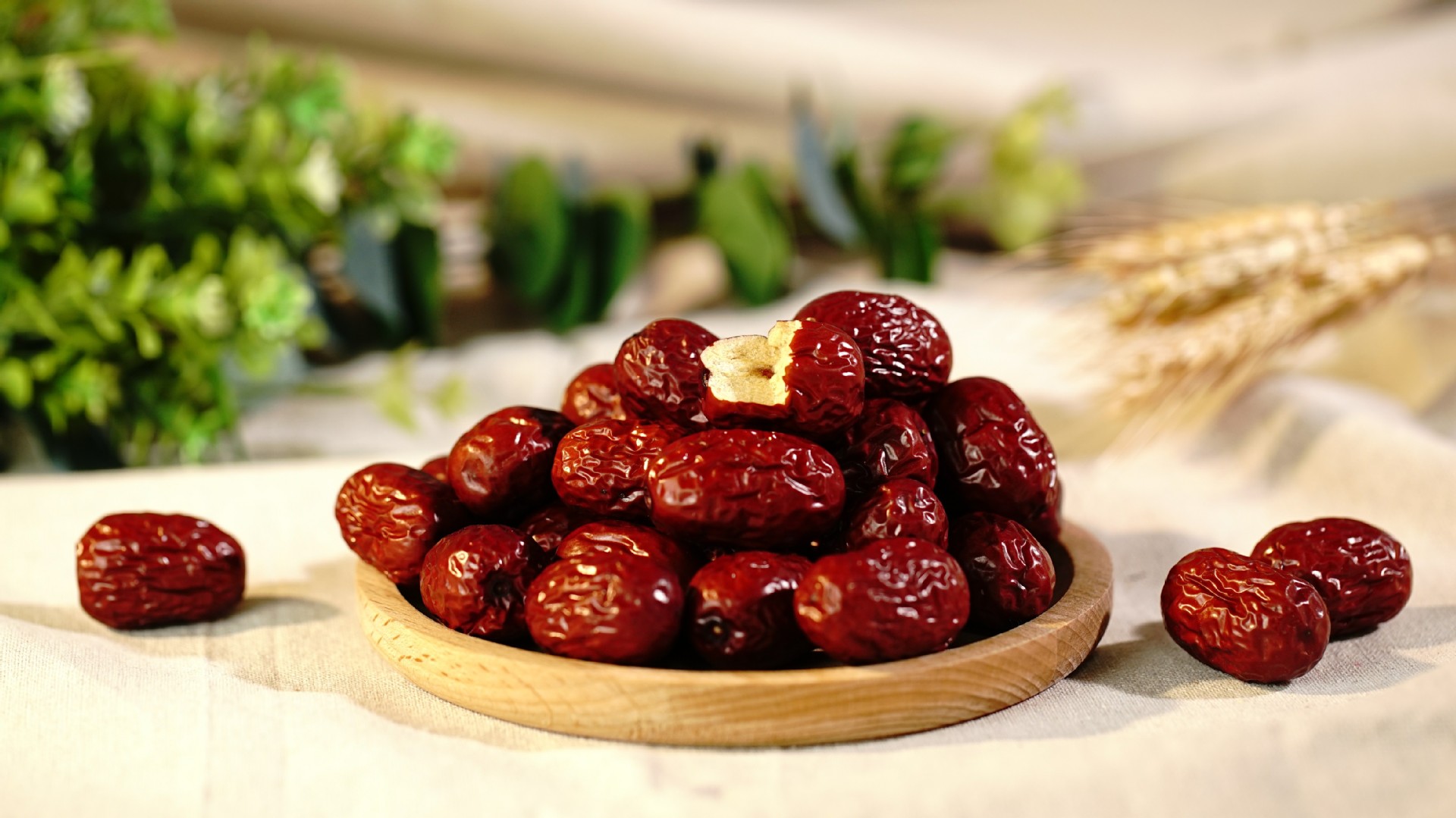 Ruoqiang Red Dates (Ziziphus jujuba) — Xinjiang Dried Jujube for Soup, Congee & Tea specifications