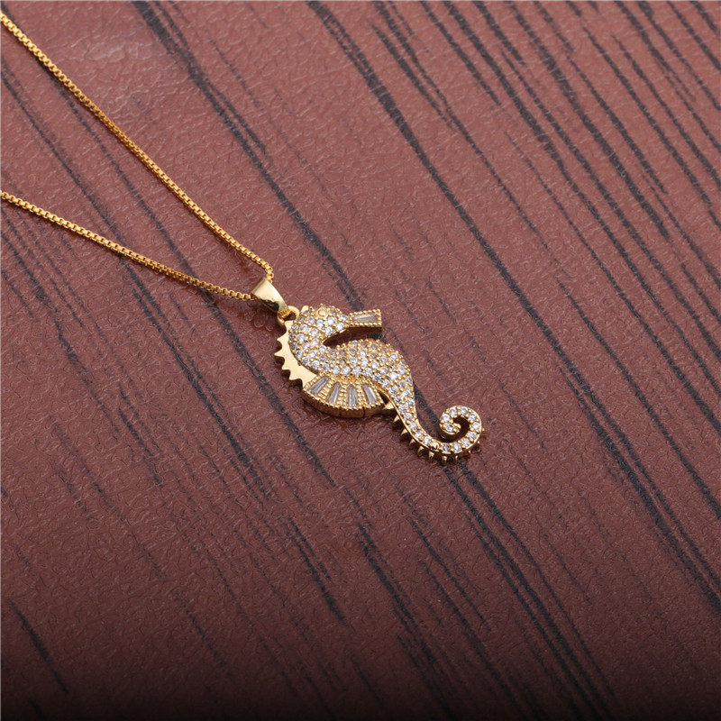 Micro-inlaid Zircon Seahorse Pendant Necklace display picture 2