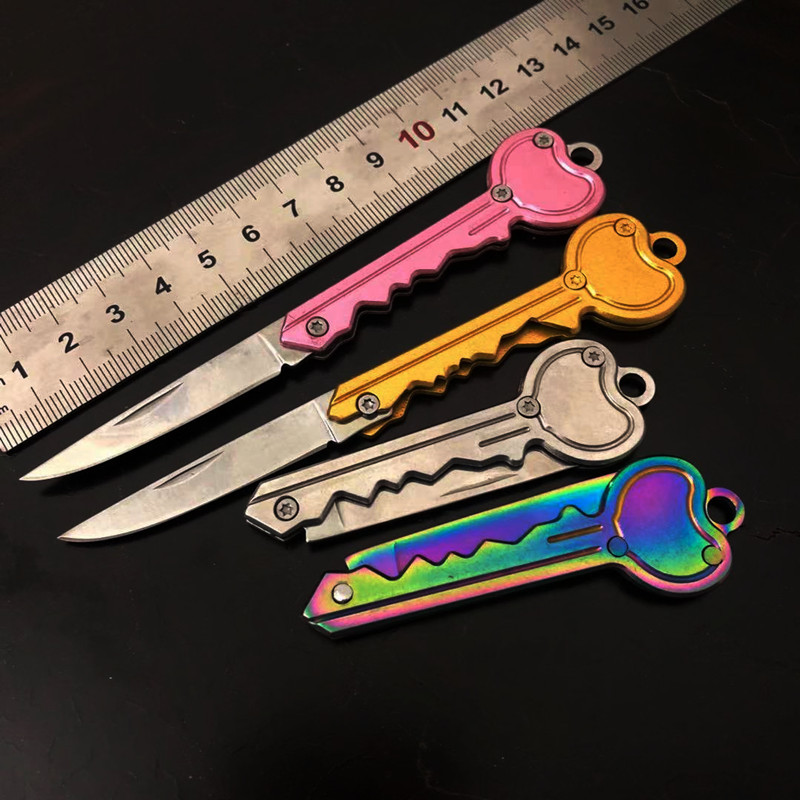 新款户外刀具 折叠随身小刀 登山迷你刀 野营刀  拆快递箱钥匙刀