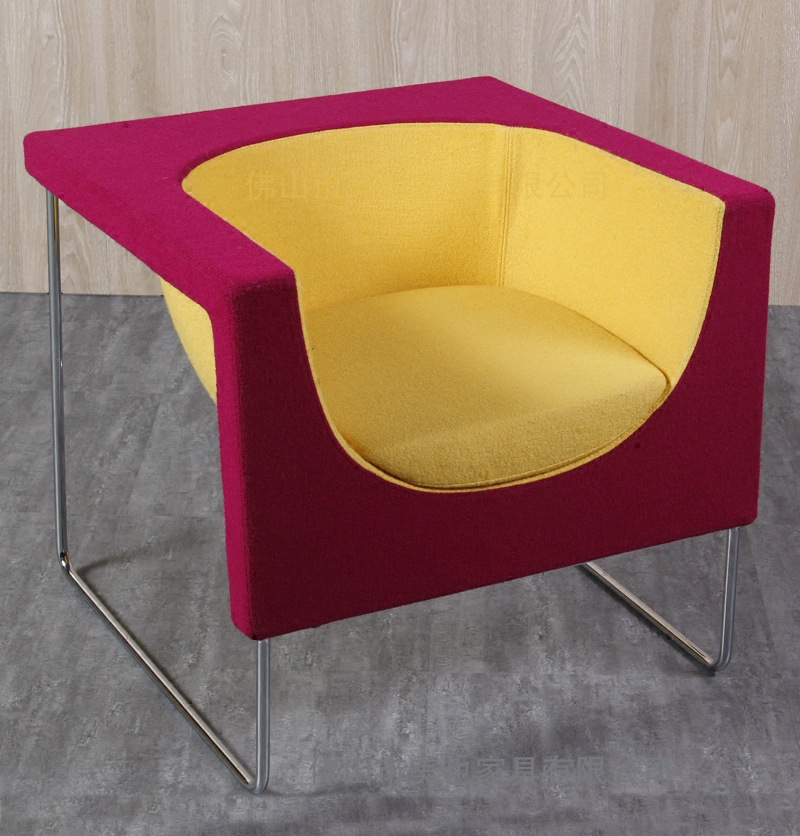 現代簡約客廳躺椅定型棉小衆單人沙發休閑陽台樣板房弓形金屬椅子