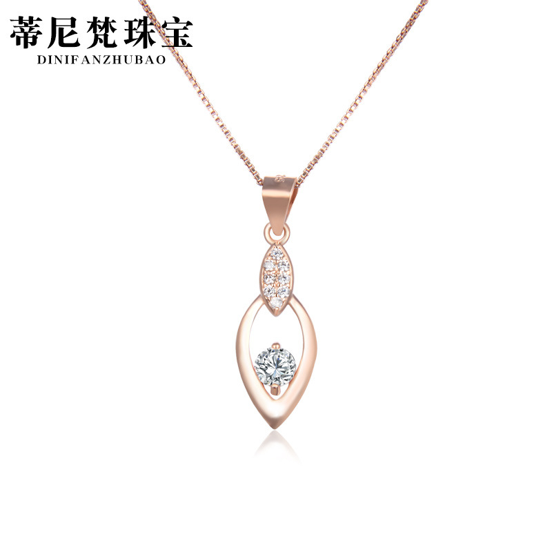 Japonés y coreano s925 Collar de plata mujeres lujo luz diamante gota agua colgante moda simple hoja joyería fuente fábrica