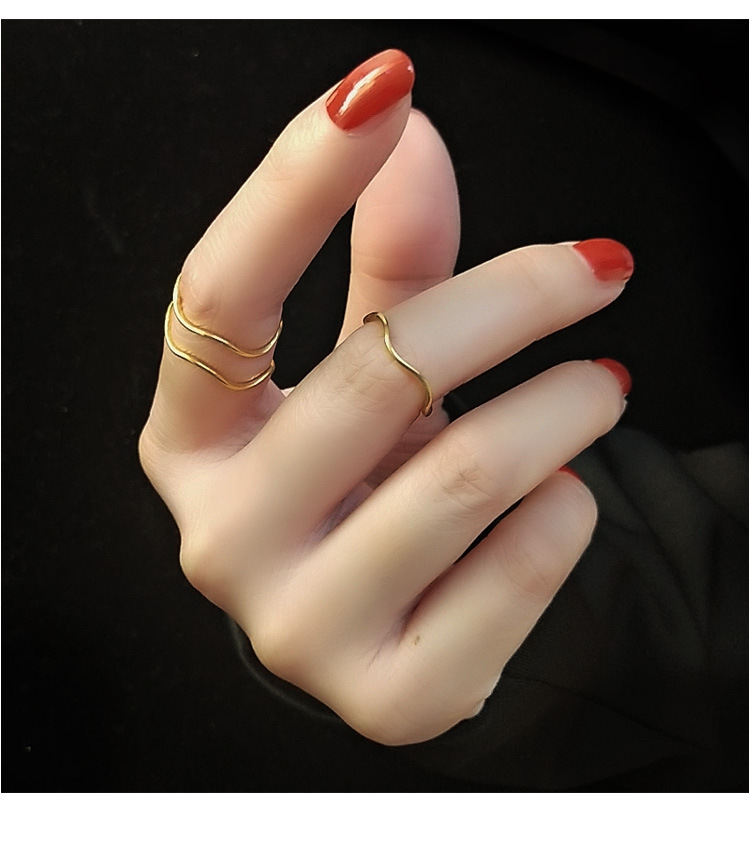Titanium Steel Wave Pattern Ring Ring Jewelry 18k Gold Plated Non-allergenic Material Wholesale Nihaojewelry display picture 3