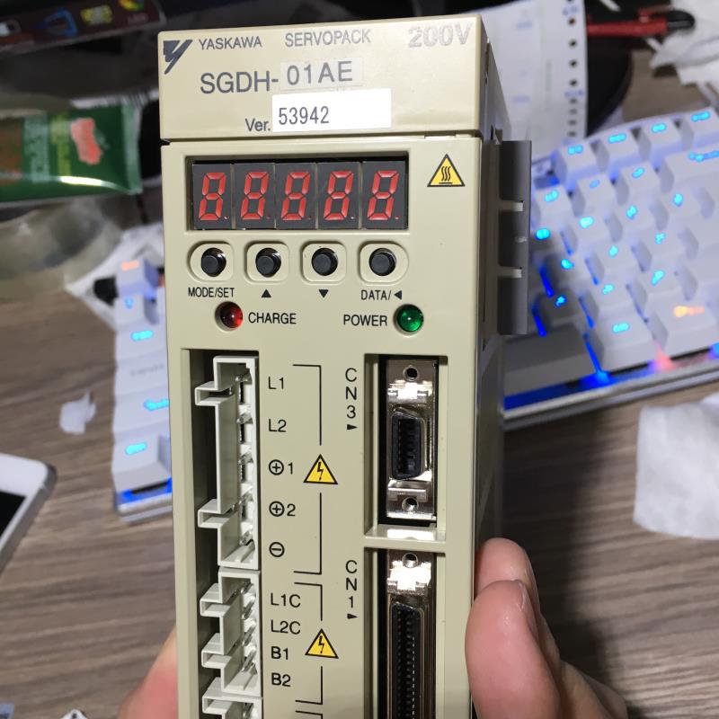 全新YASKAWA SGDB-10ADG，当天发货，质保1年