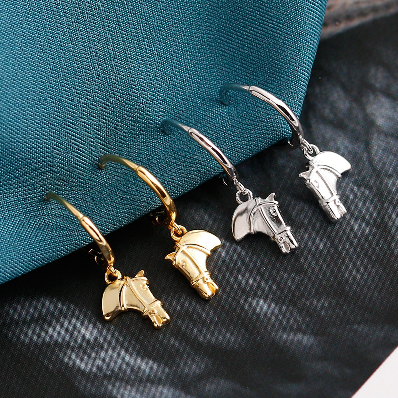 1 Pair Modern Style Simple Style Horse Plating Sterling Silver Drop Earrings display picture 3