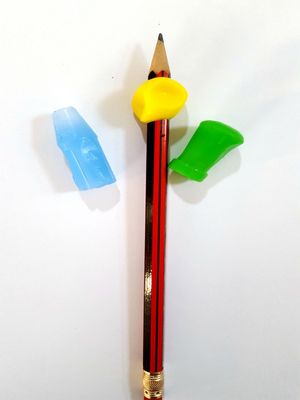 厂家直销硅胶材质多用握笔器  铅笔圆珠笔中性笔通用 支持定制