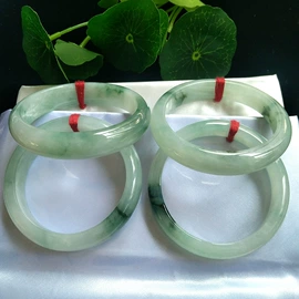 玉器工艺品;翡翠手饰;翡翠项饰