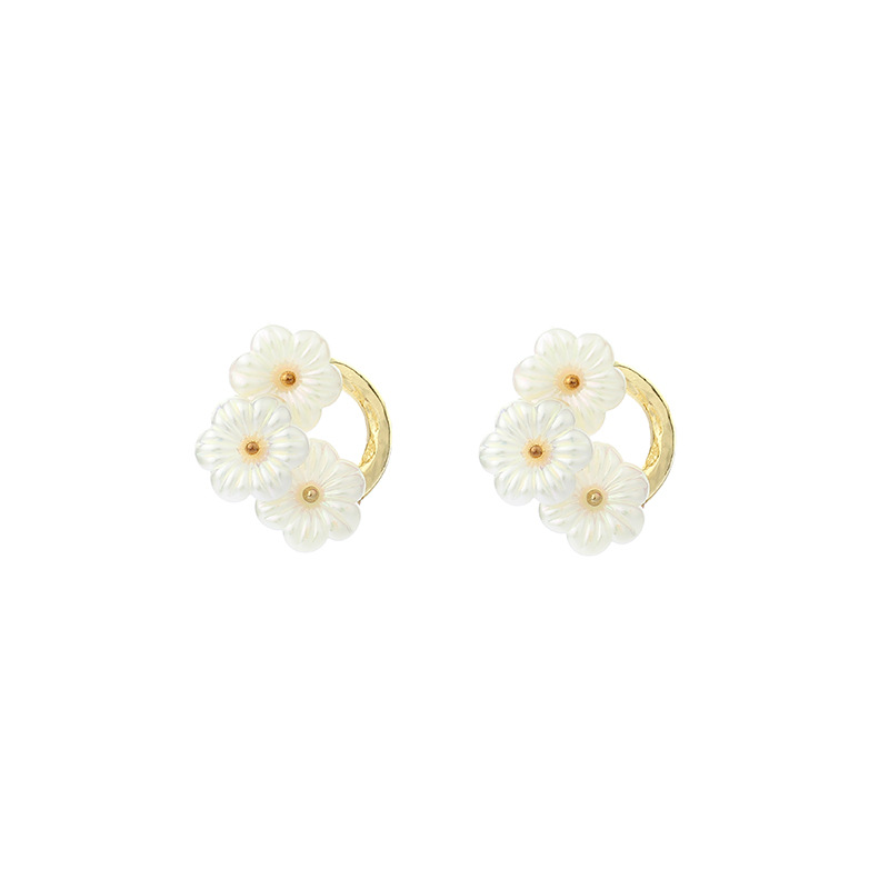 Pearl White Flower Resin Tide Korean Simple Fashion Wild Earrings For Women display picture 8