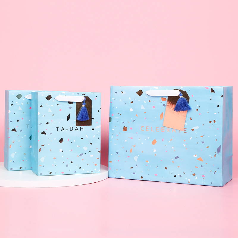 批发手提纸袋白卡纸礼品袋购物包装服装袋定做彩印袋子定制印logo