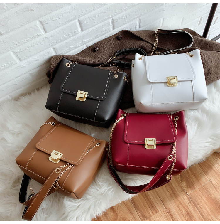 New Wave Fashion Texture Shoulder Bag display picture 5