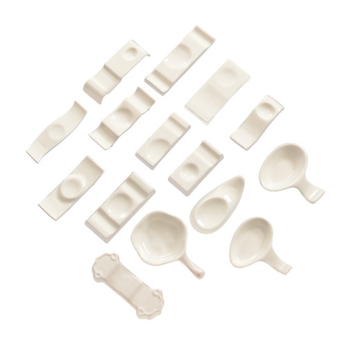 Factory sales pure white hotel bone china chopstick holder spoon rest can be customized with logo, restaurant club table ceramic chopstick rest Tangshan