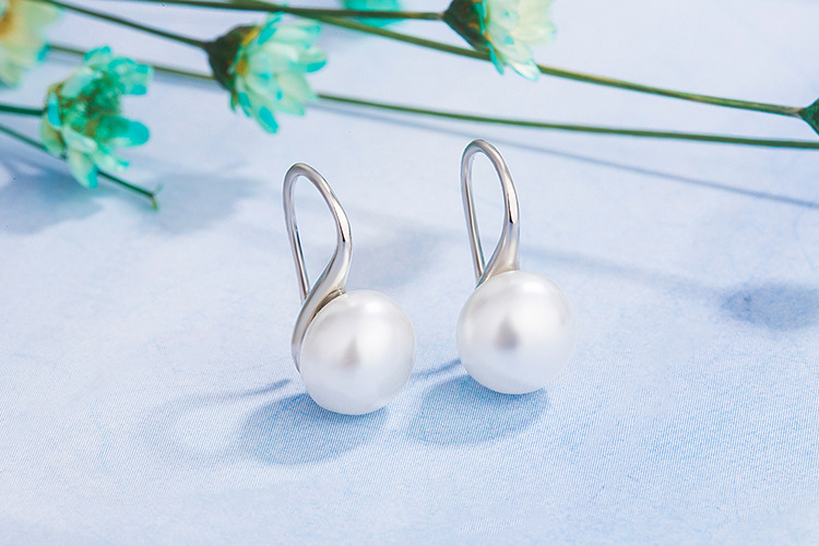 Korean version new trendy temperament pearl earrings simple wild earrings jewelrypicture3