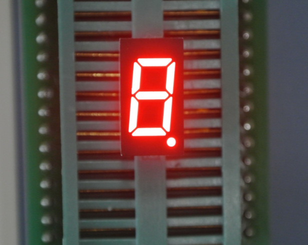 0.36英寸1位高亮红色LED数码管 一位红光 共阴3161AS 共阳3161BS