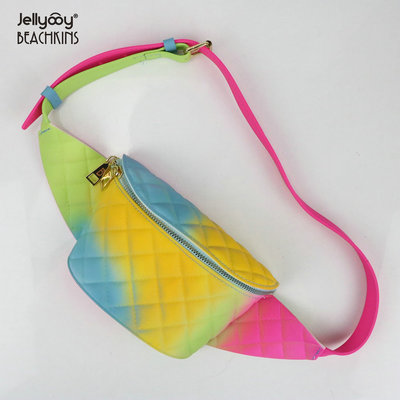 2020新款PVC磨砂哑光彩色果冻包菱格纹腰包欧美潮流个性女士腰包