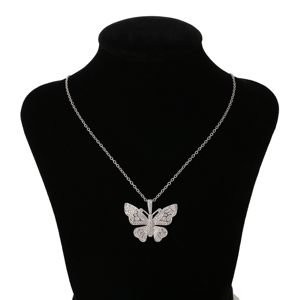 Fashion Butterfly Copper Inlaid Zircon Necklace Wholesale display picture 8