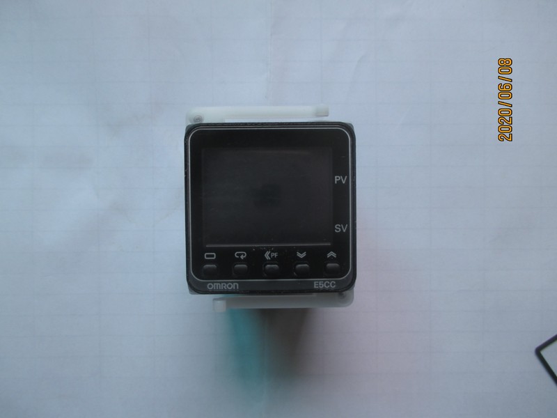 New Omron temperature controller E5CC-RX2DSM-000