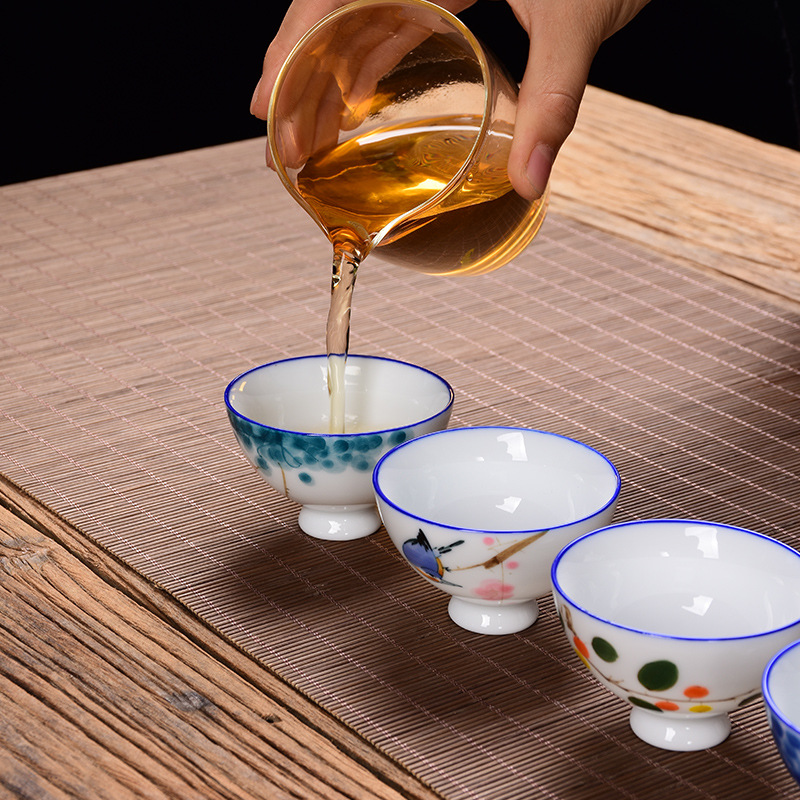 Pintado a mano azul y blanco taza de té de cerámica dulce blanco porcelana taza de té Kung Fu juego de té taza de gres taza de té
