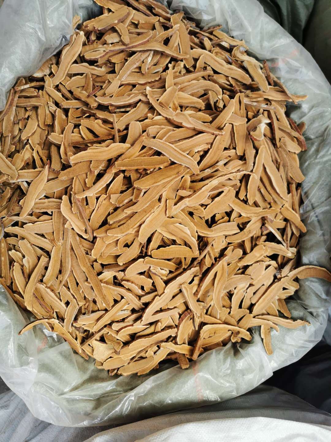 Lingzhi Reishi Mushroom Slices Ganoderma lucidum Dried Herbal Slices for Decoction Tea and Soup 1 Jin Pack specifications