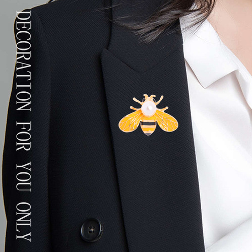 Bee anti-exposure pearl diamond corsage brooch rhinestone brooch cross-border clothing dripping oil insect bee brooch
