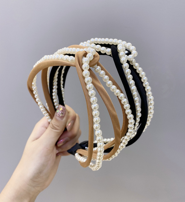 Multiple Pearl Hair Bands South Korea Hair Out Sweet Headband Wholesale Nihaojewelry display picture 18