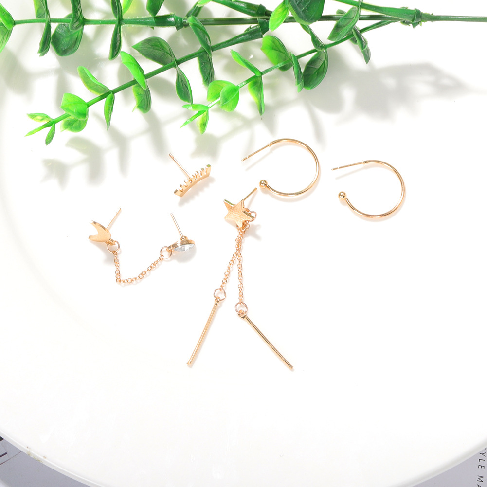Korean Fashion Stars And Moon Earrings Meniscus Pentagram Irregular Earrings Set Wholesale Nihaojewelry display picture 4
