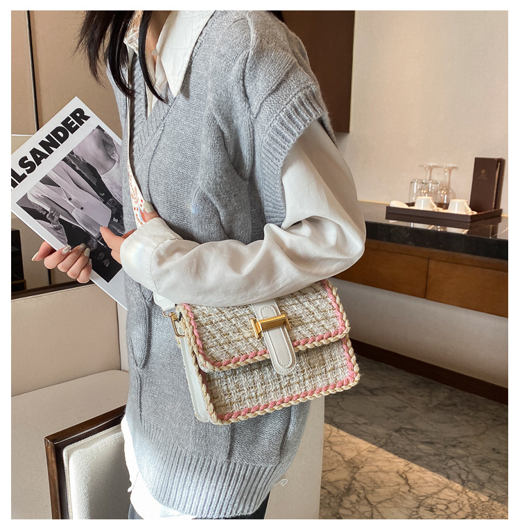 Casual Fashion One-shoulder Messenger Bag display picture 10