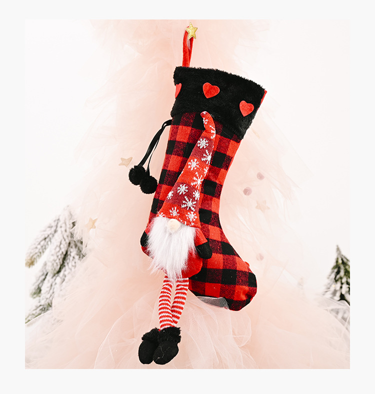 Haobei Christmas Supplies Red Love Fluff Hanging Leg Plaid Christmas Stockings Creative Decorative Socks Gift Socks For The Elderly display picture 11