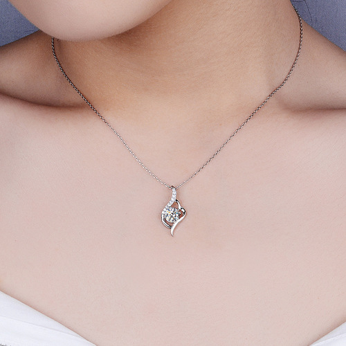 Live Streaming Hot Selling Simple Droplet Pendant Angel 1 Carat Simulated Moissanite Necklace for Women - Factory Wholesale