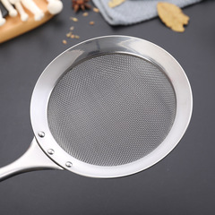 Factory direct sale 304 stainless steel mesh kitchen oil strainer noodle filter colander black handle powder strainer ladle
