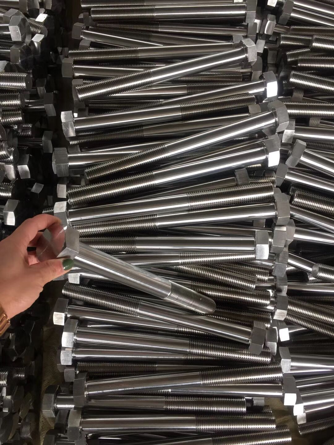 华标厂家供应不锈钢螺栓、六角螺栓、全螺纹，半螺纹，粗杆，细杆