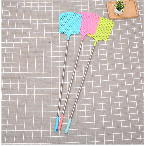Summer steel handle fly swatter with extended handle large household mosquito swatter strong and durable fly swatter 2 yuan store supply