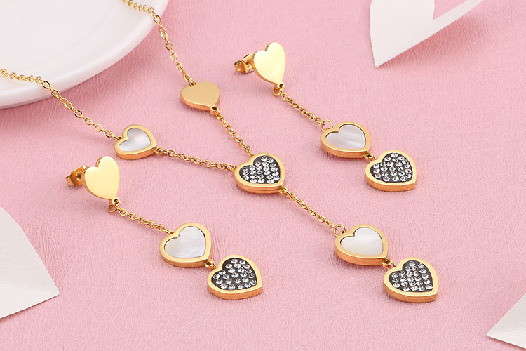 Korean temperament love titanium steel diamond necklace shell wild earrings set wholesale