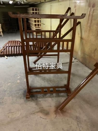 护墙板;亭子;餐桌