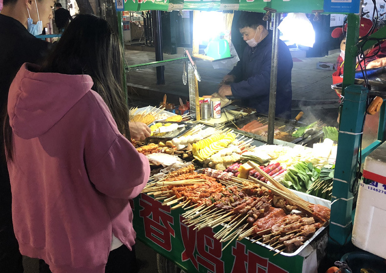 可充电LED电显家用移动夜市摆摊地摊神器太阳能照明应急停电灯泡 pic 11