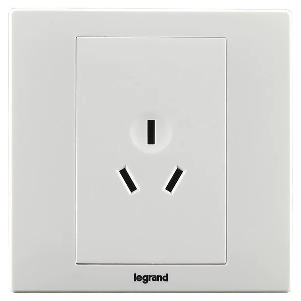 10A three -hole socket