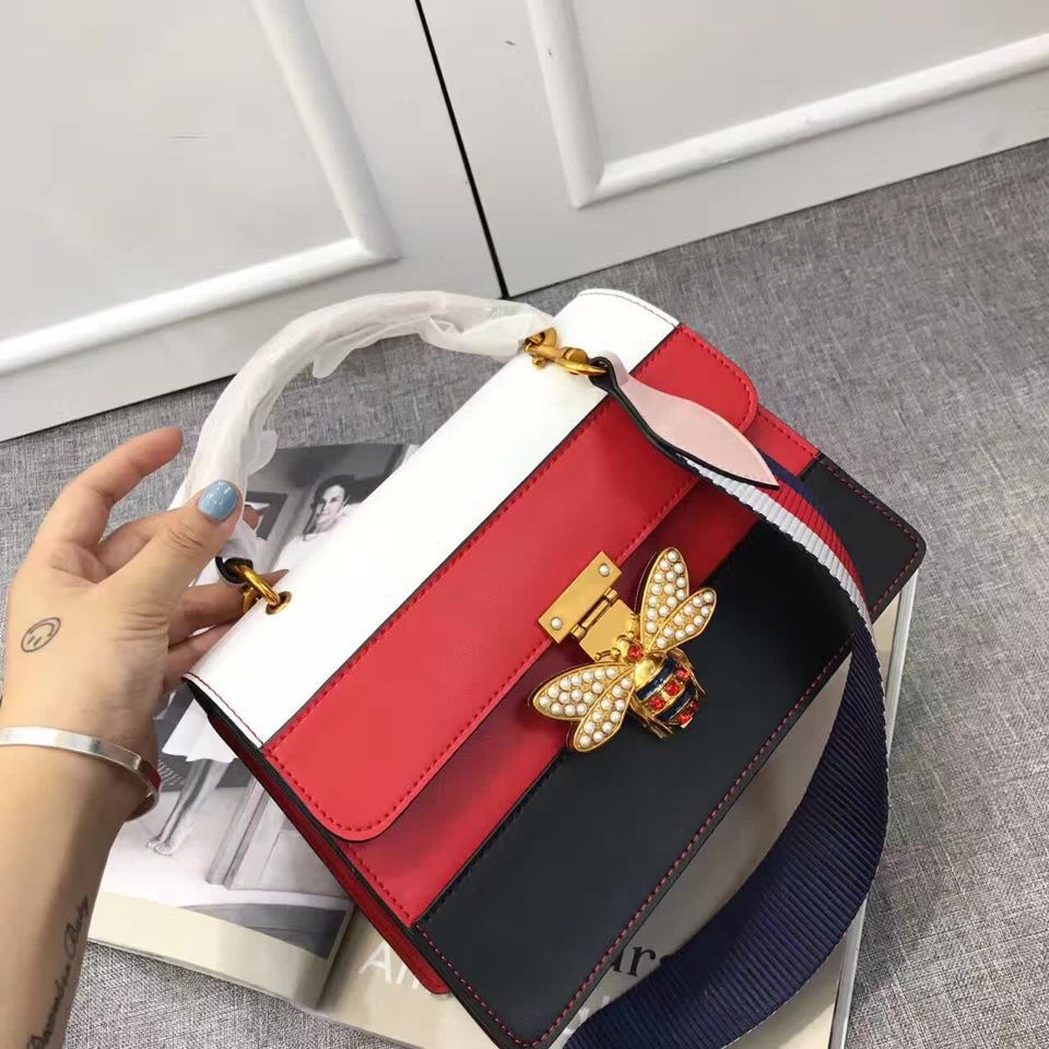 4349801939_1738372128