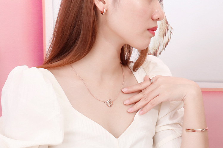 24g Weight Vacuum Plating Gold Plating Process 18K Gold Plated Plating Material Wedding, Travel Occasion Titanium Steel Material Women'S Gender Fashion Style Gold, Silver Color Fashion 18K Gold Plated Titanium Steel Wholesale 8