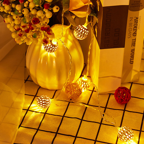LED摩洛哥球电池盒灯串圣诞节日铁艺镂空金色小球装饰彩灯厂家